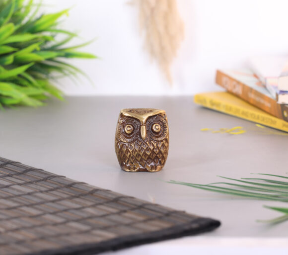 Owl Showpiece