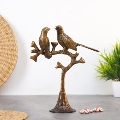 bird showpiece